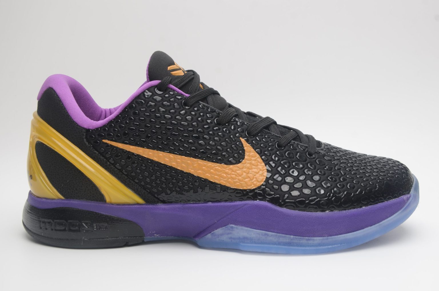 Nike Kobe Bryant 6 Basketball
