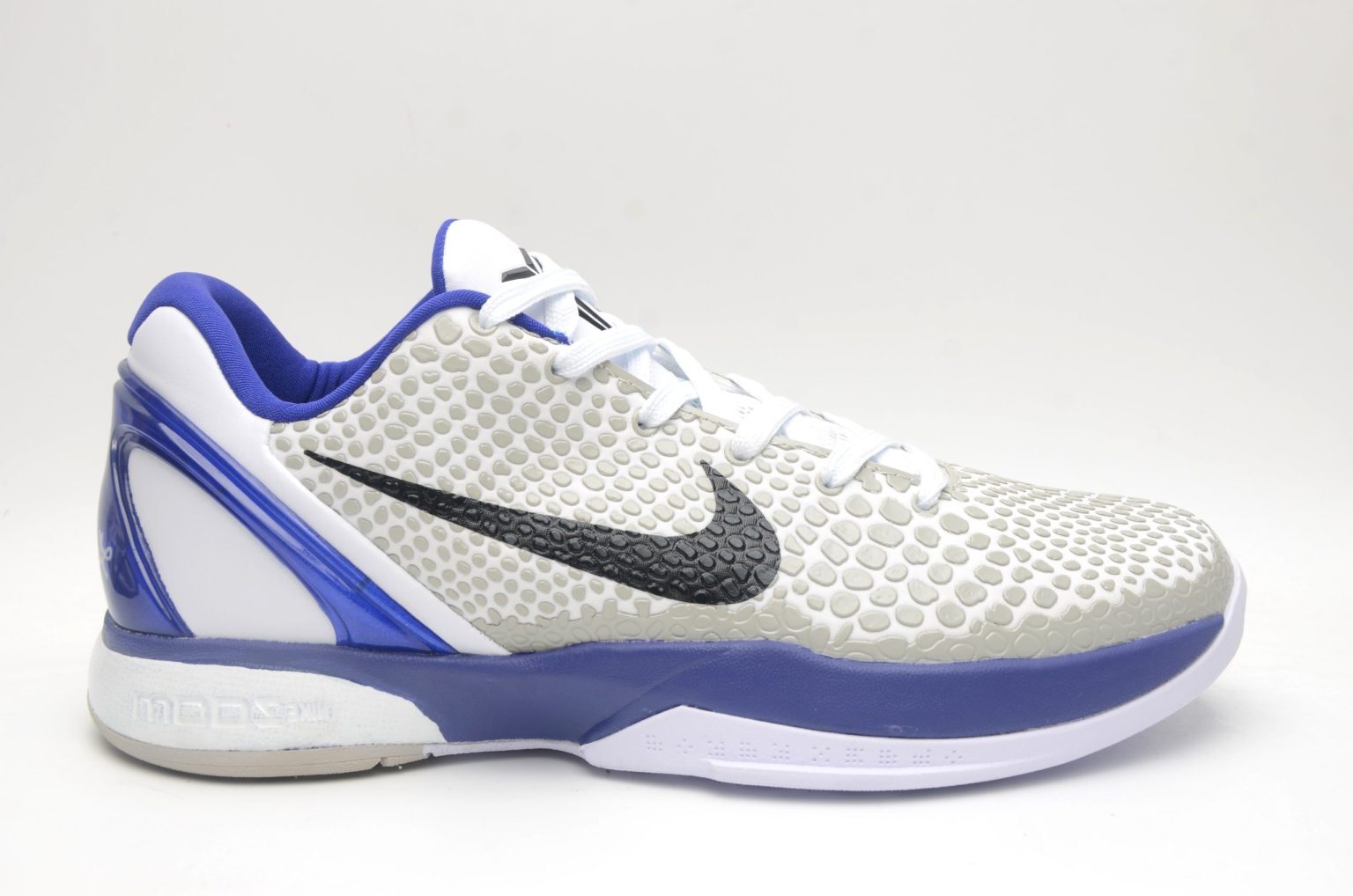 Nike Kobe Bryant 6 Basketball